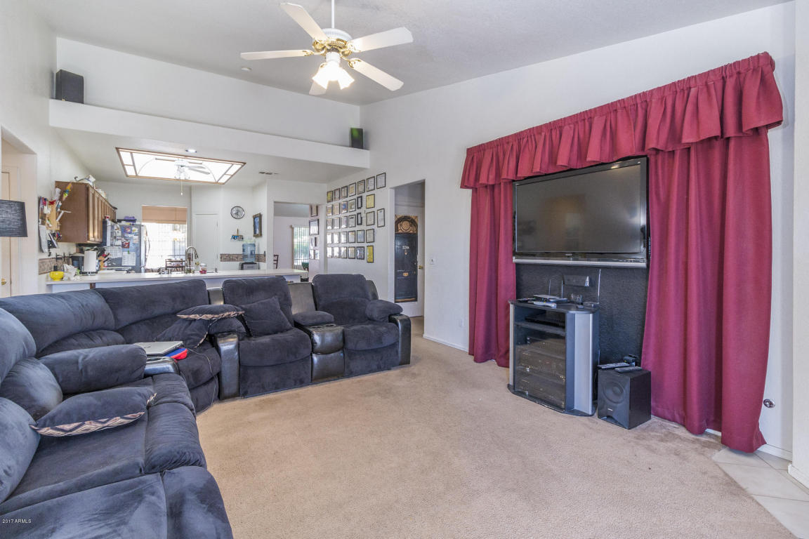 1067 W 15th Ln, Apache Junction, AZ 85120 photo 8