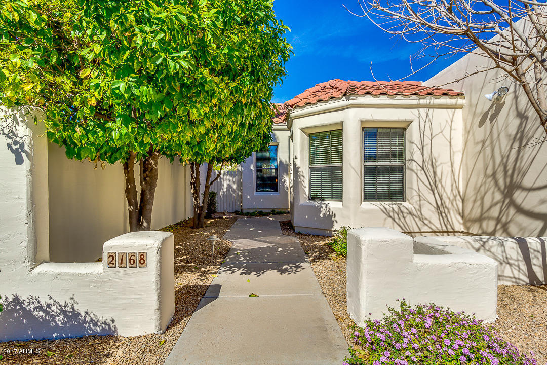 2168 E Bishop Dr, Tempe, AZ 85282 photo 1
