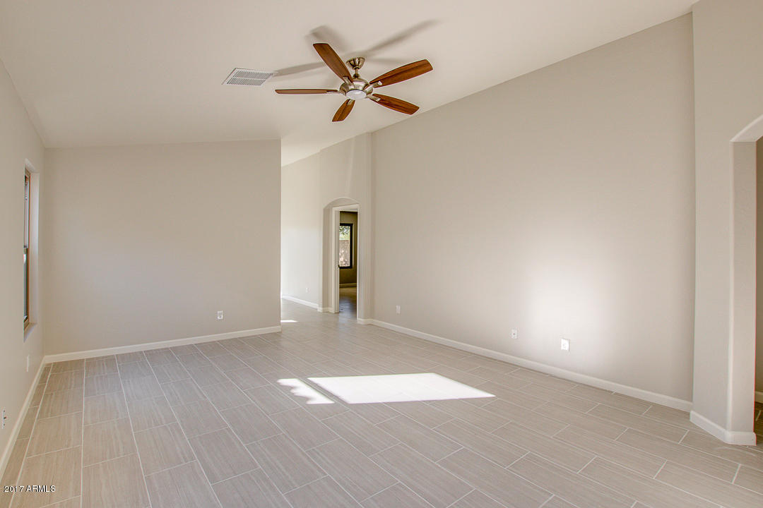 9727 E Baltimore Cir, Mesa, AZ 85207 photo 6