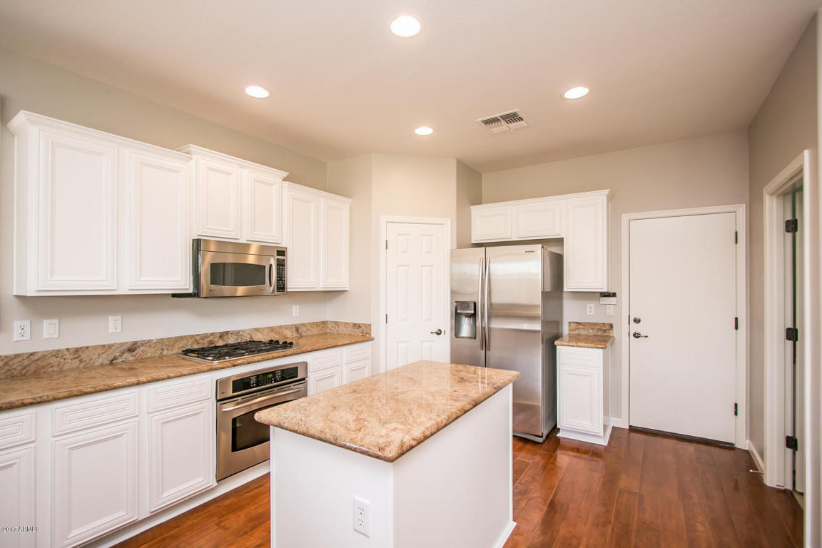 3647 E Turnberry Ct, Gilbert, AZ 85298 photo 7