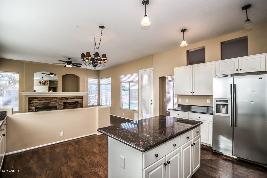 6549 E Rochelle Cir, Mesa, AZ 85215 photo 4