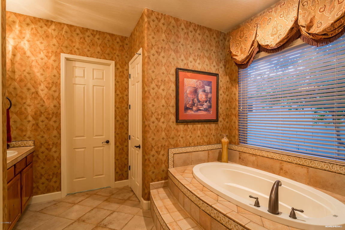 4310 E Santa Fe Ln, Gilbert, AZ 85297 photo 53