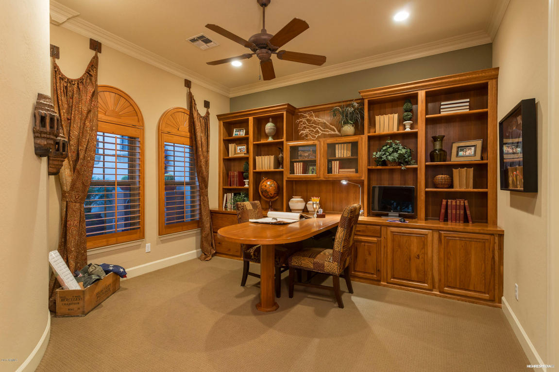 4310 E Santa Fe Ln, Gilbert, AZ 85297 photo 6