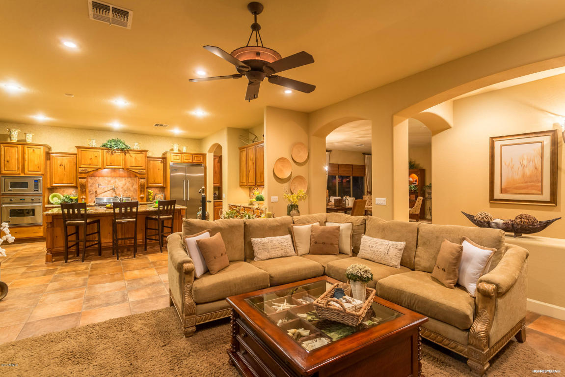 4310 E Santa Fe Ln, Gilbert, AZ 85297 photo 9