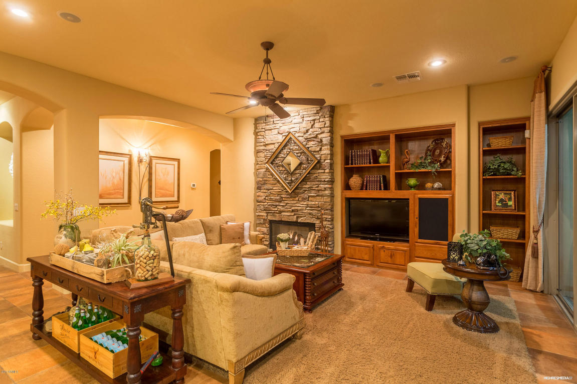 4310 E Santa Fe Ln, Gilbert, AZ 85297 photo 7