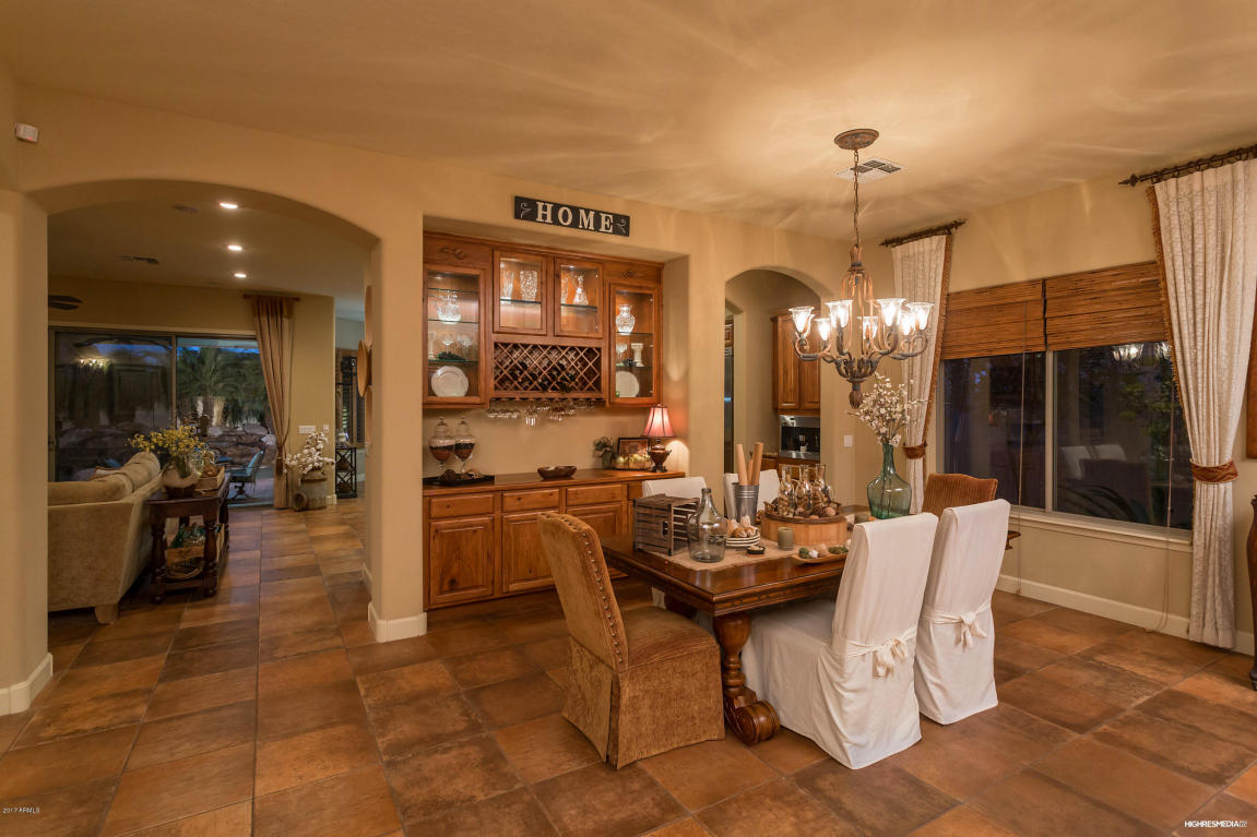 4310 E Santa Fe Ln, Gilbert, AZ 85297 photo 5