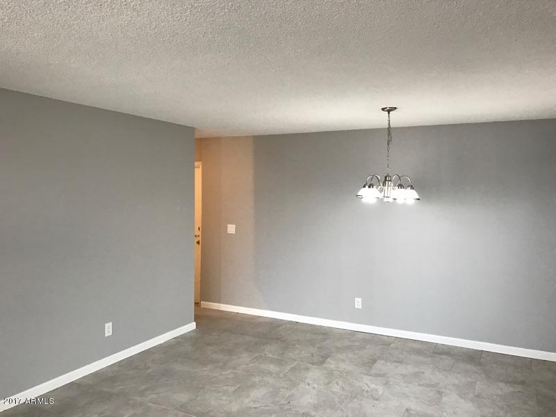 2313 E Sheraton Ln, Phoenix, AZ 85040 photo 2