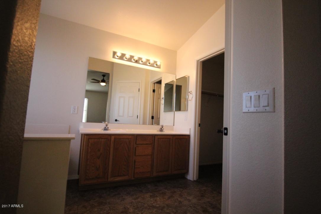 2828 E Devon Ct, Gilbert, AZ 85296 photo 9