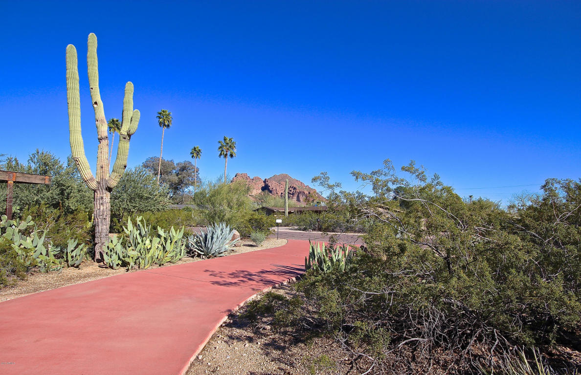 4152 E Saint Joseph Way, Phoenix, AZ 85018 photo 1