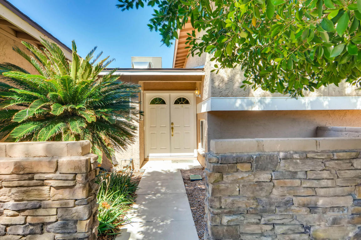 1882 E Magdalena Dr, Tempe, AZ 85283 photo 1