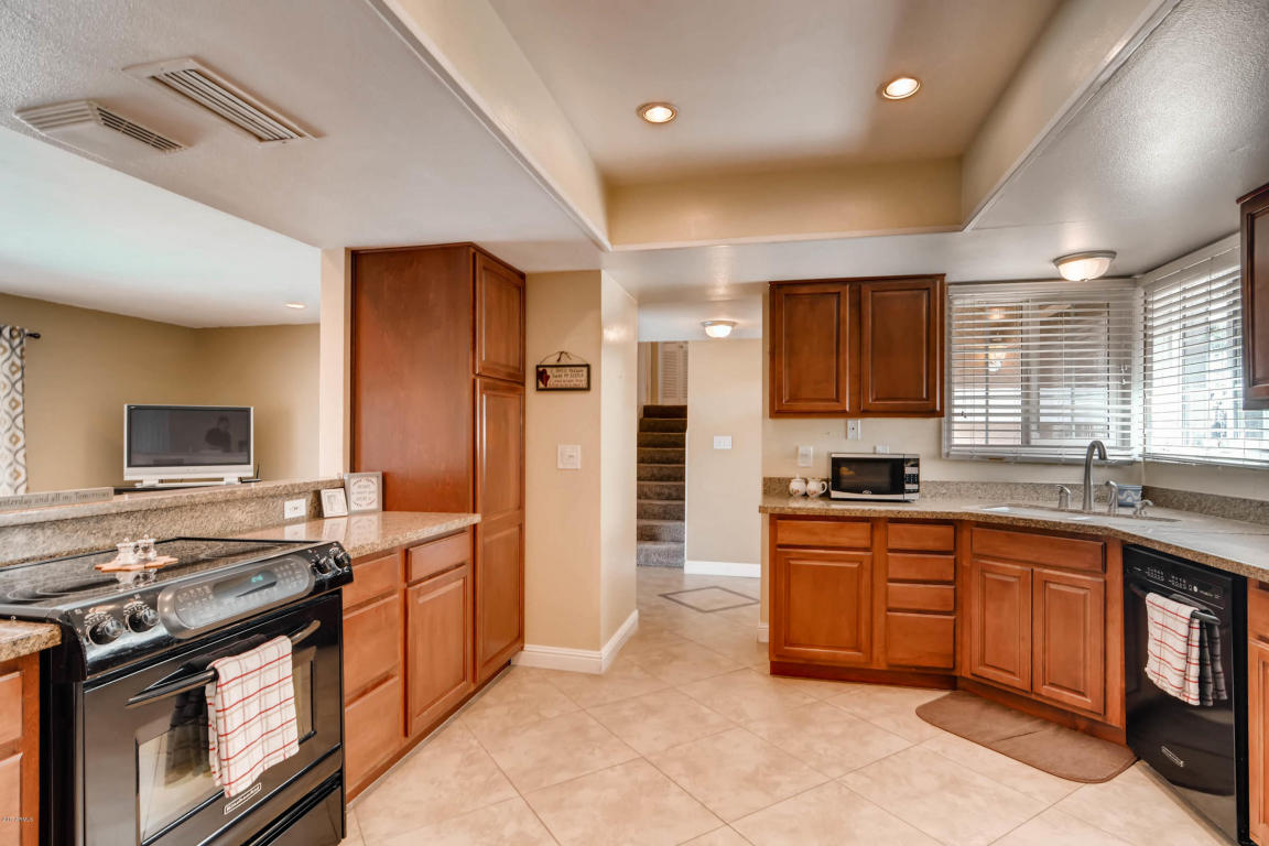 1882 E Magdalena Dr, Tempe, AZ 85283 photo 9