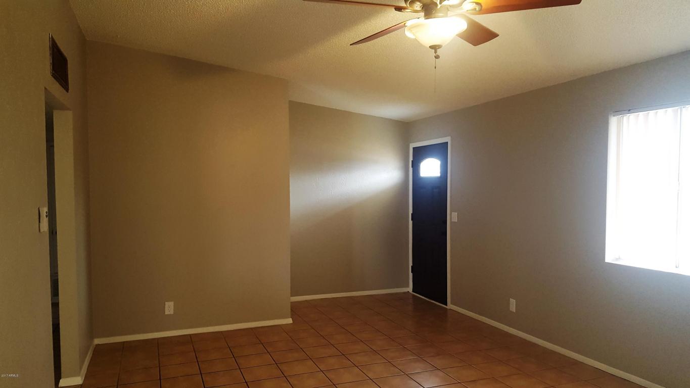 2046 E Alder Cir, Mesa, AZ 85204 photo 4