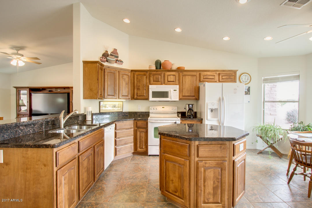 11024 E Nichols Ave, Mesa, AZ 85209 photo 8