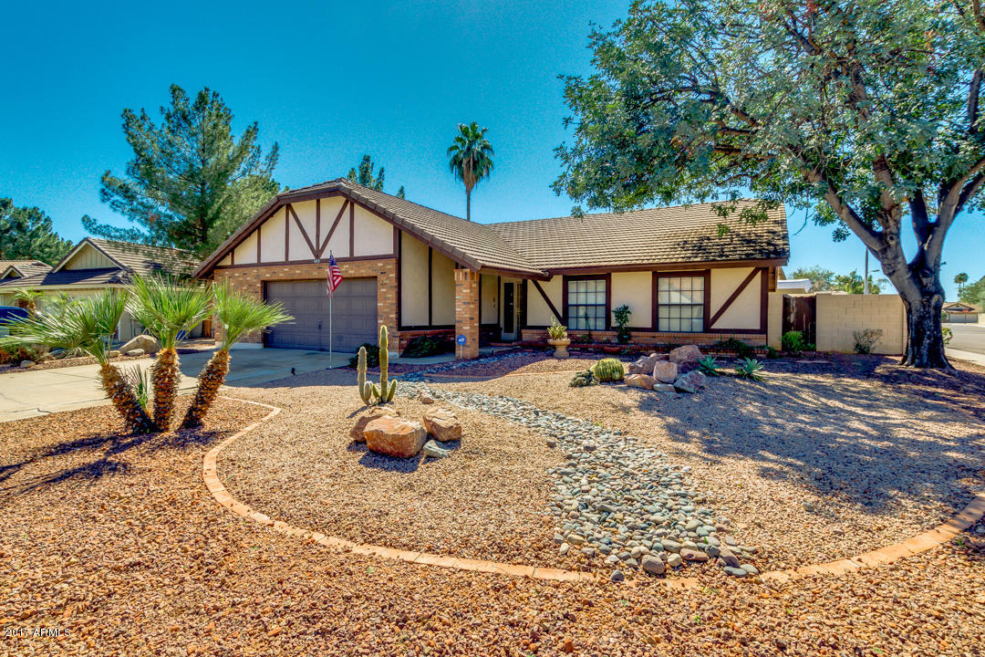 443 E Harwell Rd, Gilbert, AZ 85234 photo 2