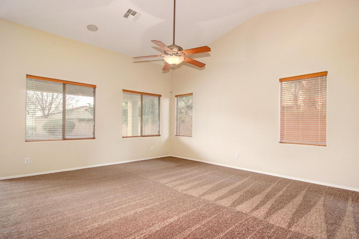 4958 S Cobblestone St, Gilbert, AZ 85298 photo 10