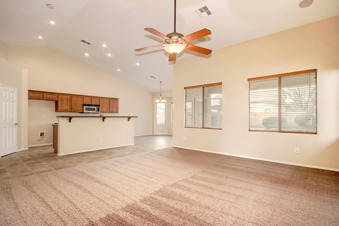 4958 S Cobblestone St, Gilbert, AZ 85298 photo 4