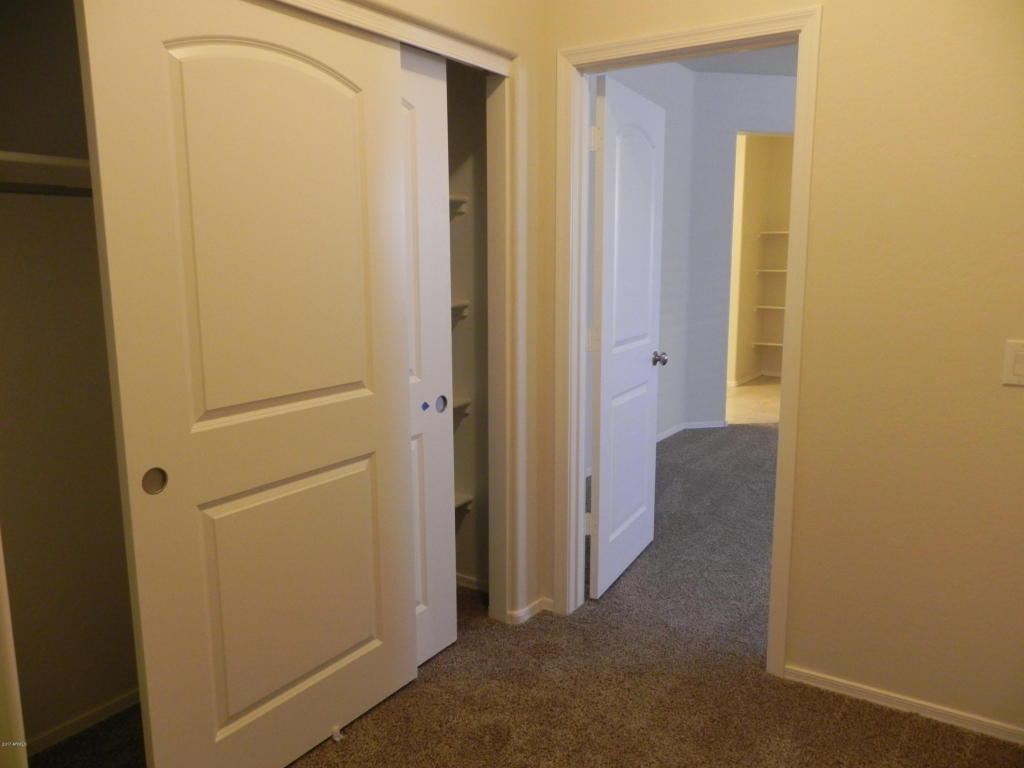 2829 W Hidalgo Ave, Phoenix, AZ 85041 photo 7