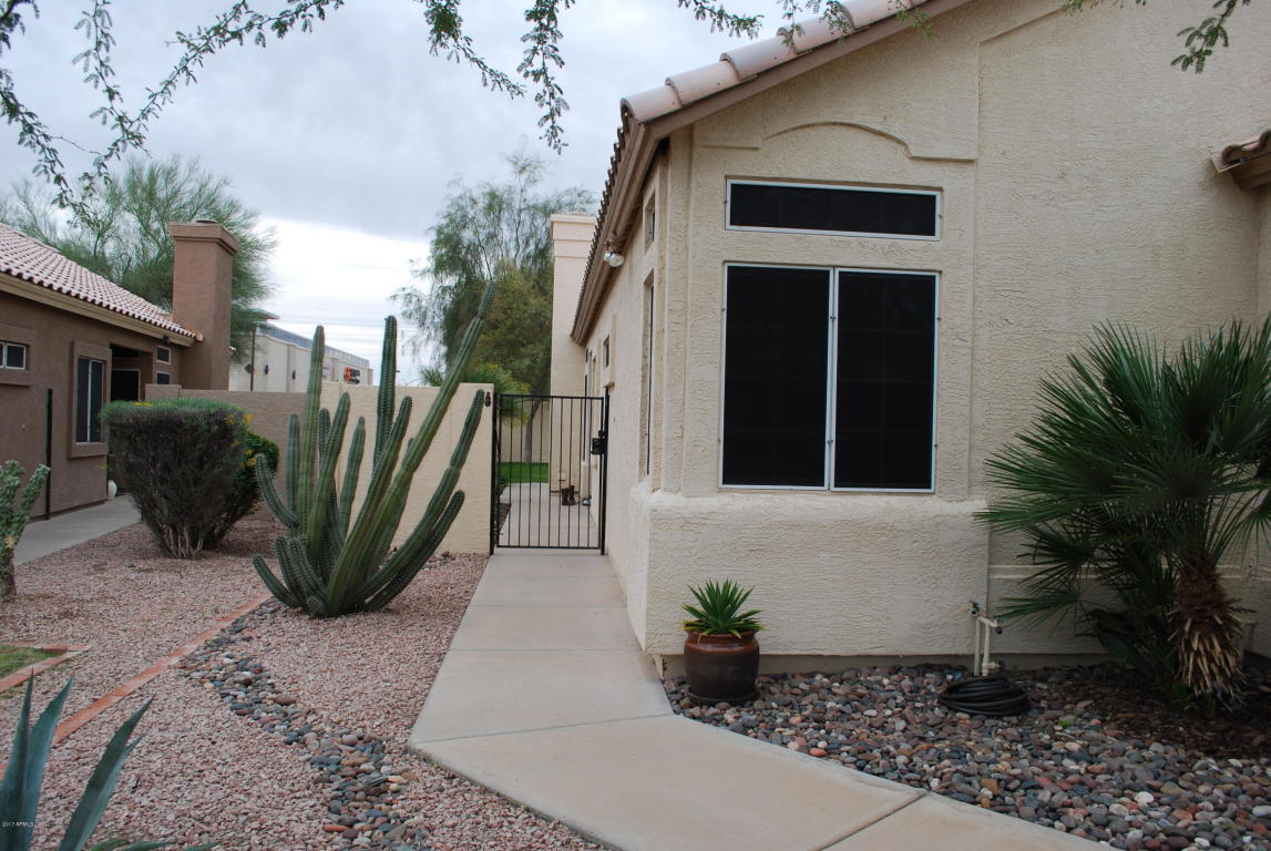 4337 E South Fork Dr, Phoenix, AZ 85044 photo 3