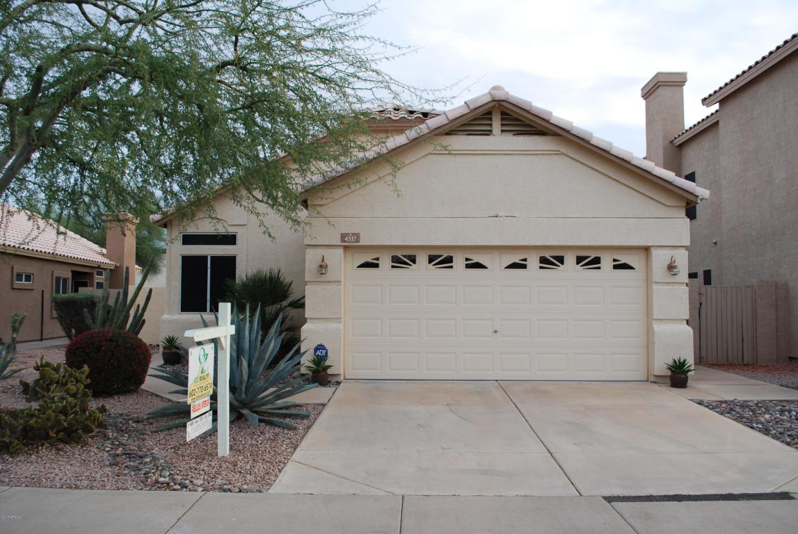 4337 E South Fork Dr, Phoenix, AZ 85044 photo 1