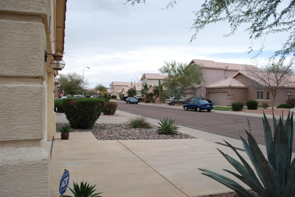 4337 E South Fork Dr, Phoenix, AZ 85044 photo 2
