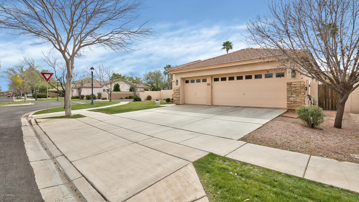 3495 E Vaughn Ave, Gilbert, AZ 85234 photo 2