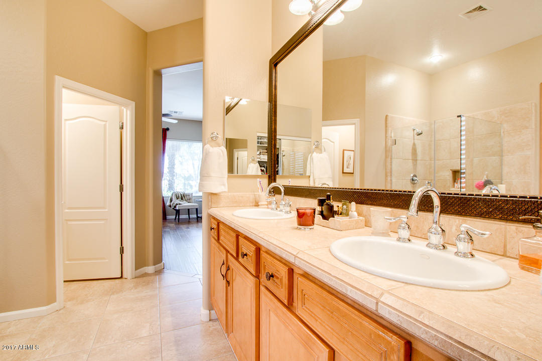 3907 E Meadowview Dr, Gilbert, AZ 85298 photo 31
