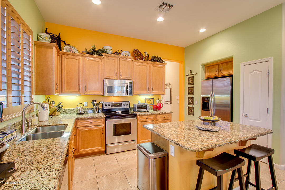 3907 E Meadowview Dr, Gilbert, AZ 85298 photo 10