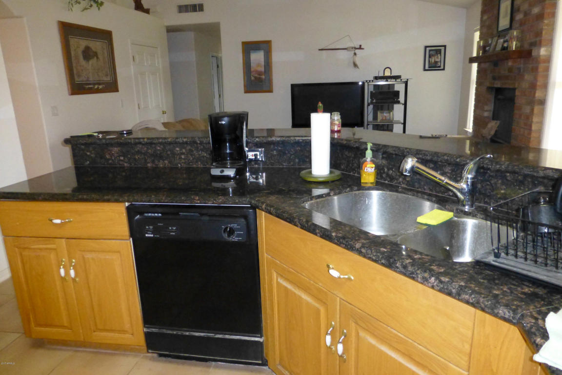 8719 E Winnston Cir, Mesa, AZ 85212 photo 5