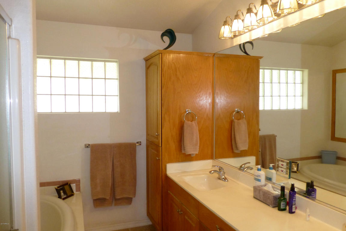 8719 E Winnston Cir, Mesa, AZ 85212 photo 16