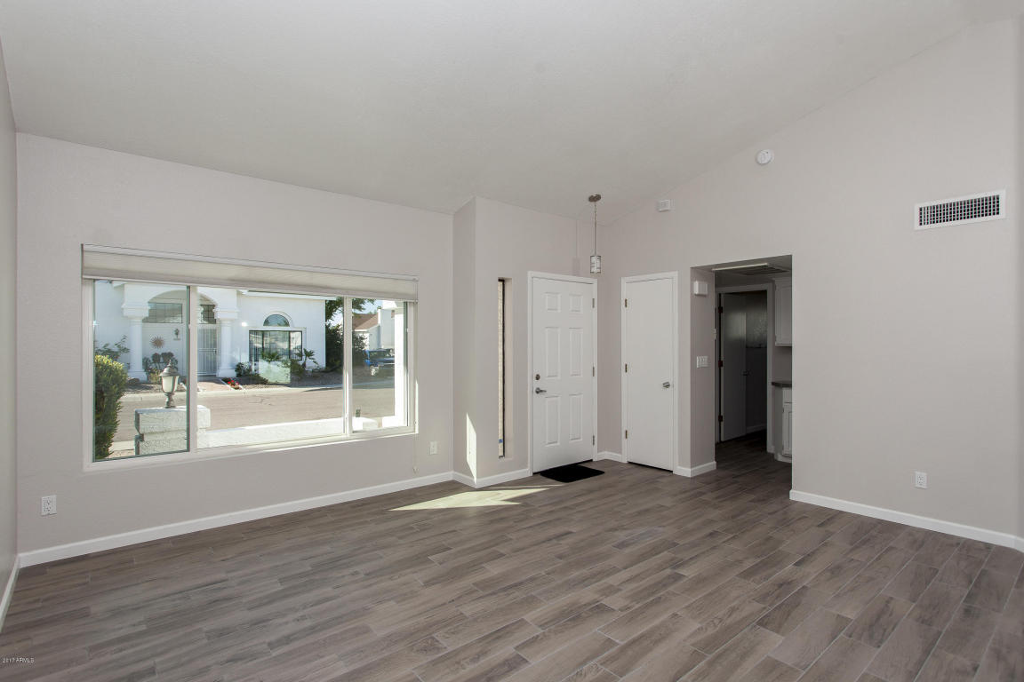 3224 E Clark Rd, Phoenix, AZ 85050 photo 1