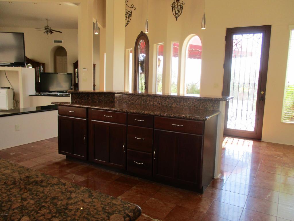 2561 N Prospectors Rd, Apache Junction, AZ 85119 photo 8