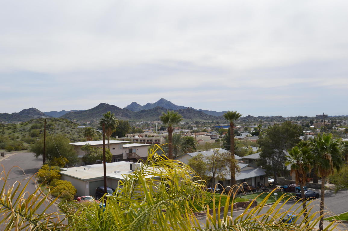 210 E Foothill Dr, Phoenix, AZ 85020 photo 3