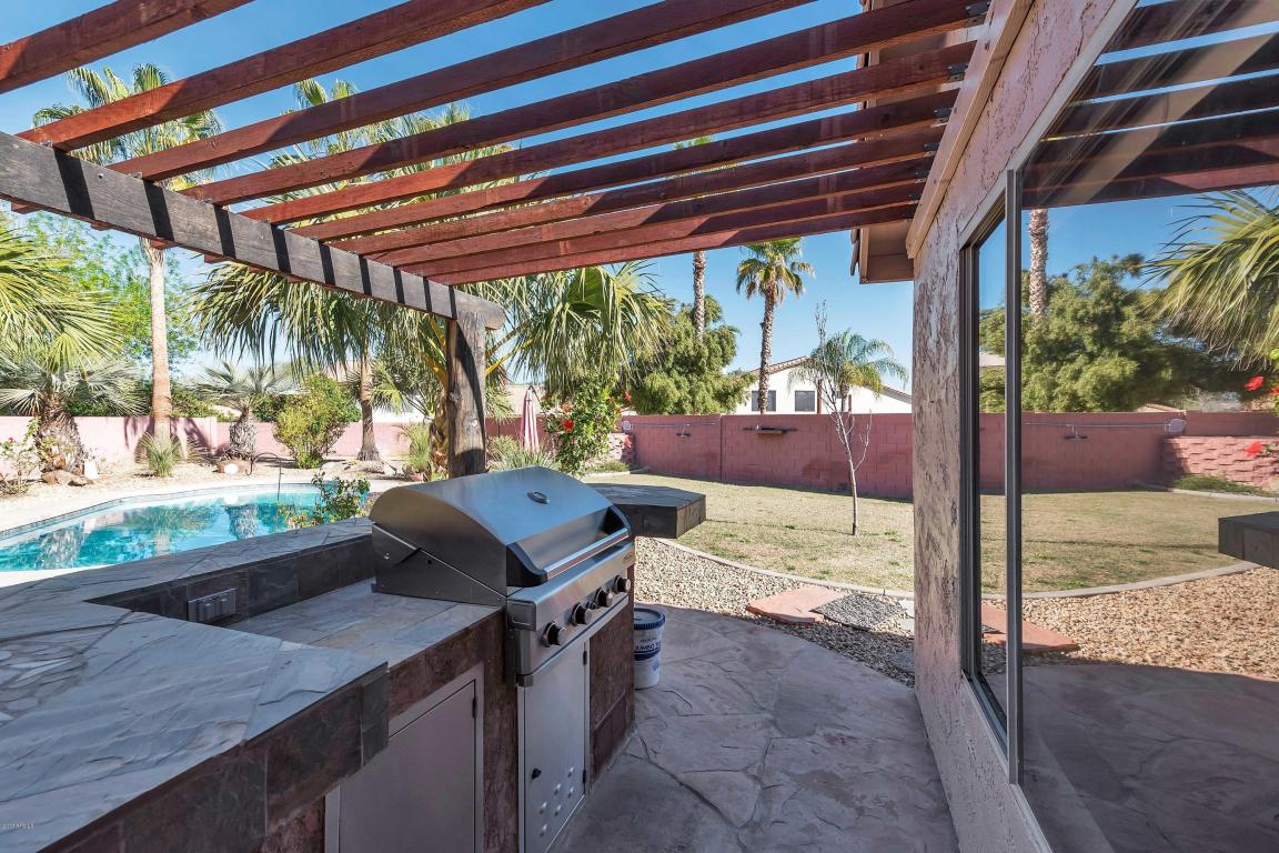 634 S Lanus Dr, Gilbert, AZ 85296 photo 32