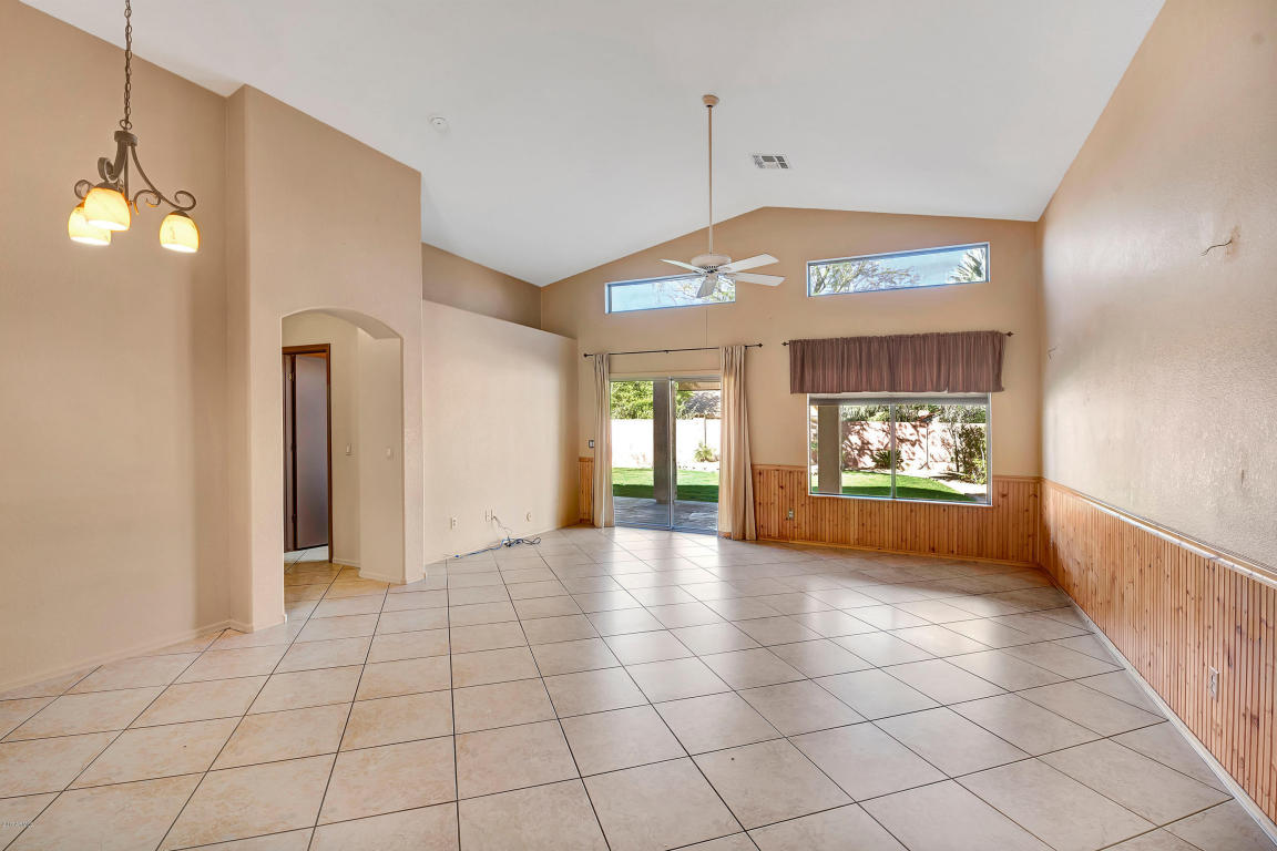 634 S Lanus Dr, Gilbert, AZ 85296 photo 11