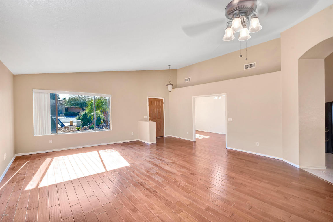 634 S Lanus Dr, Gilbert, AZ 85296 photo 7