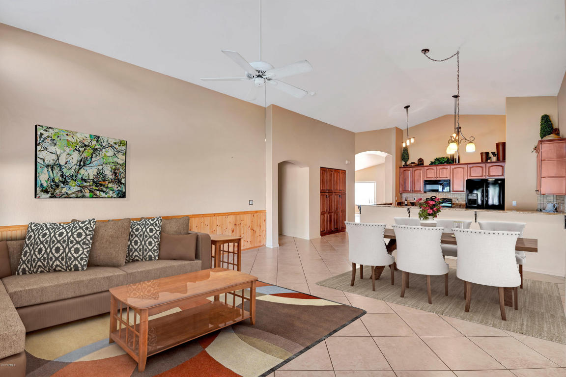 634 S Lanus Dr, Gilbert, AZ 85296 photo 3