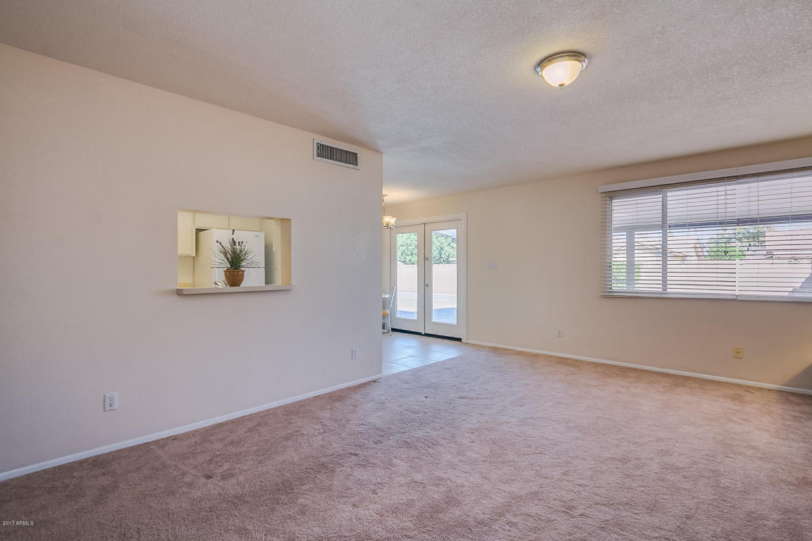 2402 E Del Rio Dr, Tempe, AZ 85282 photo 22