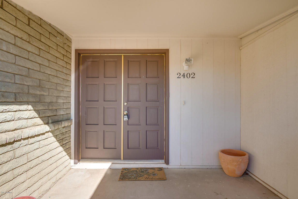 2402 E Del Rio Dr, Tempe, AZ 85282 photo 3