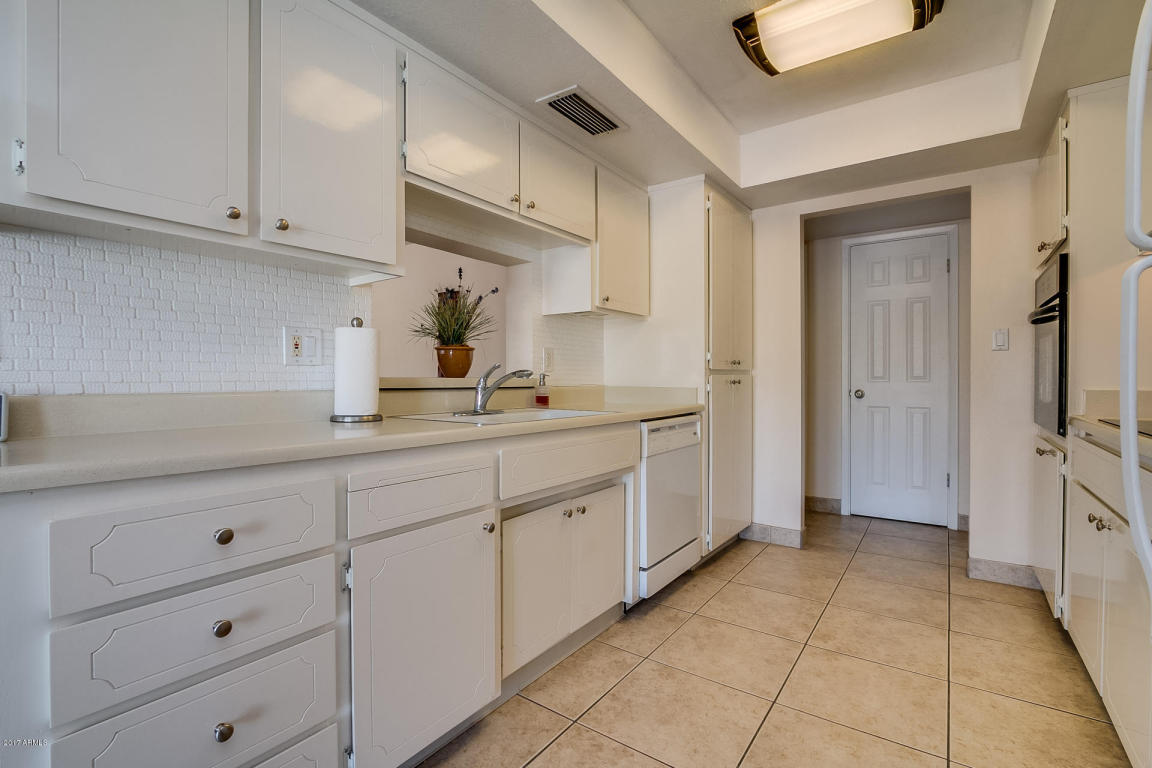 2402 E Del Rio Dr, Tempe, AZ 85282 photo 14
