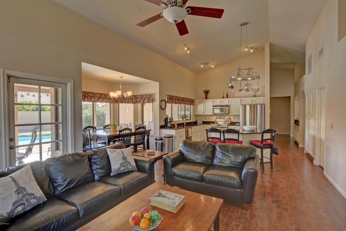 209 E La Vieve Ln, Tempe, AZ 85284 photo 7