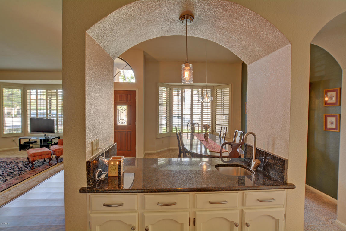 209 E La Vieve Ln, Tempe, AZ 85284 photo 5