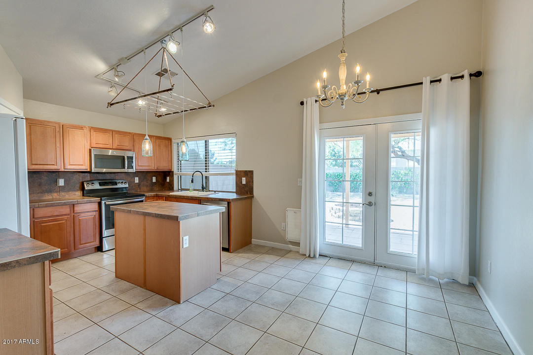 352 N Bay Dr, Gilbert, AZ 85233 photo 7