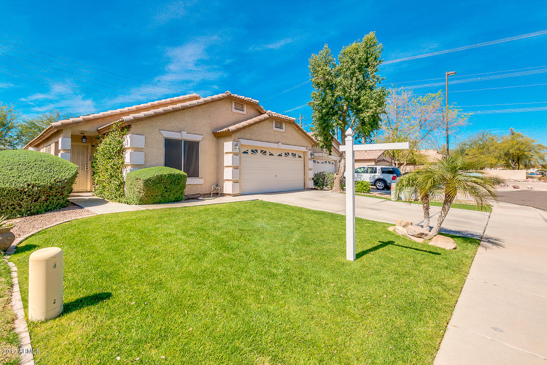 352 N Bay Dr, Gilbert, AZ 85233 photo 3