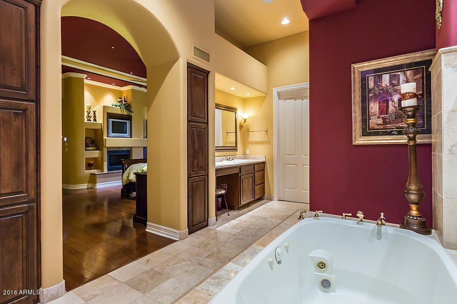 920 E Waltann Ln, Phoenix, AZ 85022 photo 16