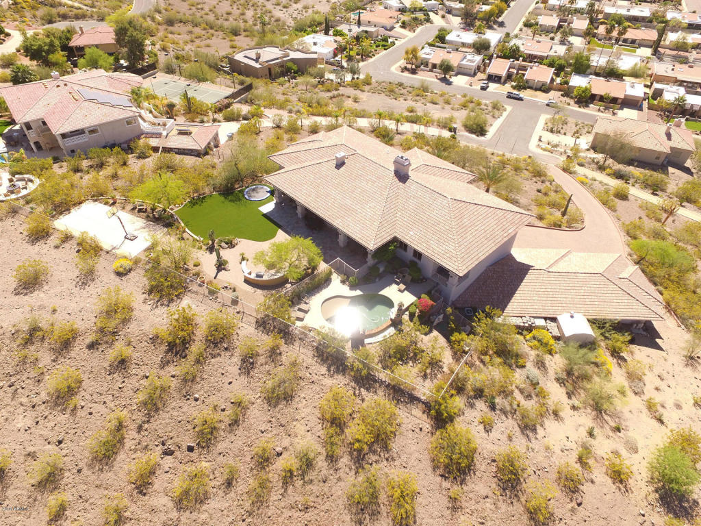 920 E Waltann Ln, Phoenix, AZ 85022 photo 3