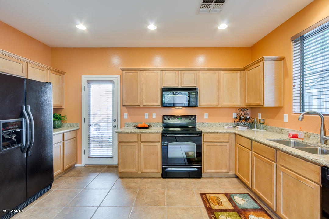 3866 E Santa Fe Ln, Gilbert, AZ 85297 photo 14