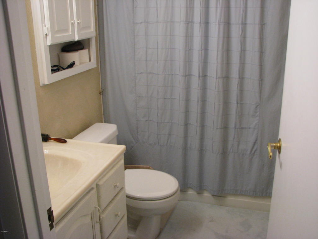 207 E Betty Elyse Ln, Phoenix, AZ 85022 photo 14