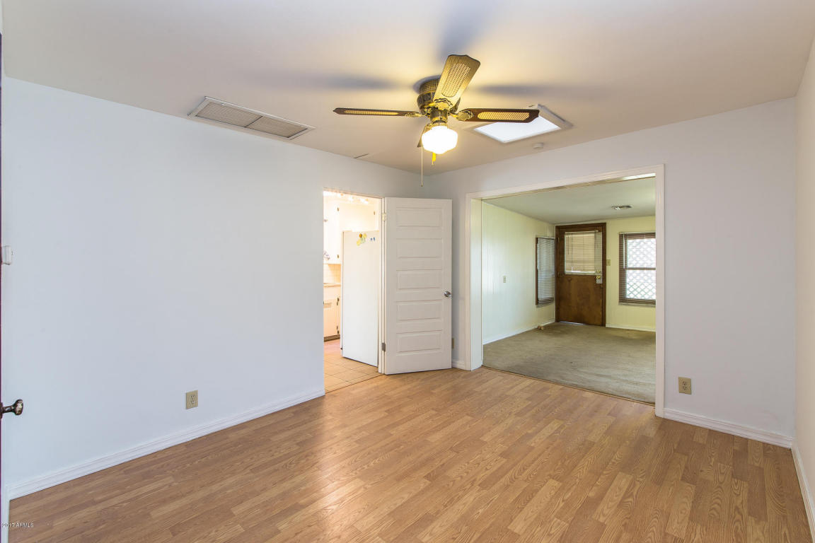 1340 E Clarendon Ave, Phoenix, AZ 85014 photo 12