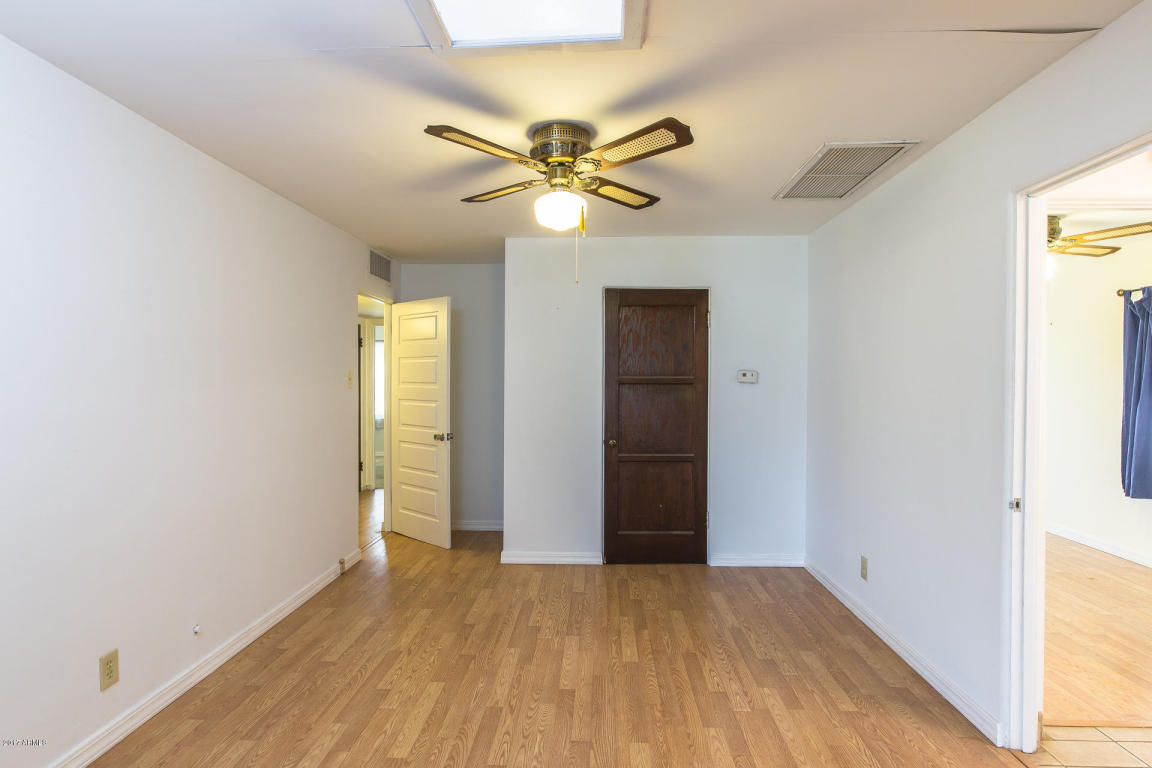 1340 E Clarendon Ave, Phoenix, AZ 85014 photo 11