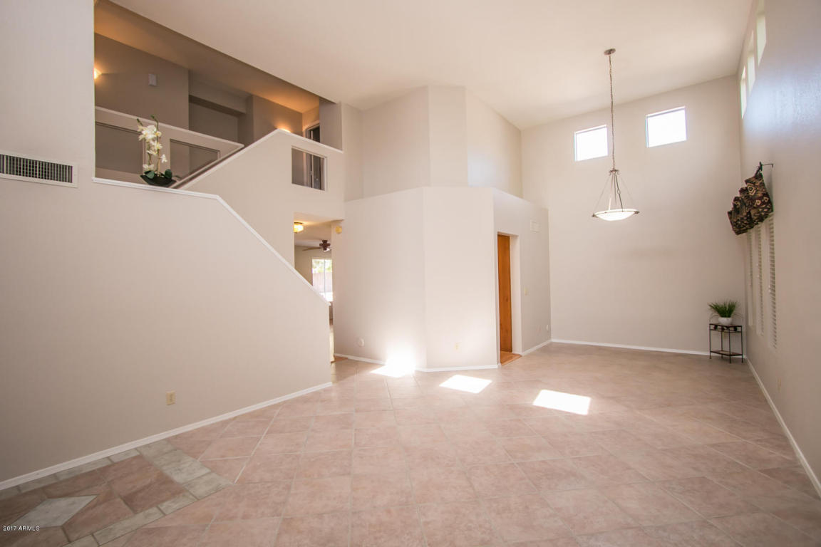 901 S Scallop Dr, Gilbert, AZ 85233 photo 3